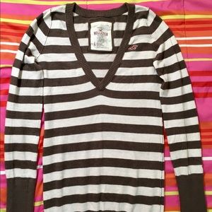 HOLLISTER long sleeve cotton Sweater V Neck